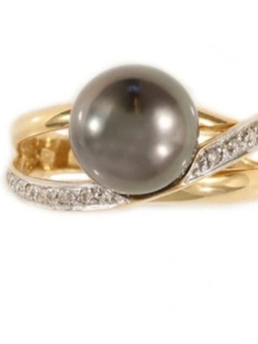 14k Gold Ring with Black Pearl and Diamond Accents